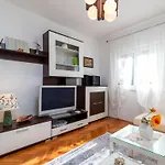 Anita Mit Grossem Balkon Und Meerblick By Interhome Apartment *