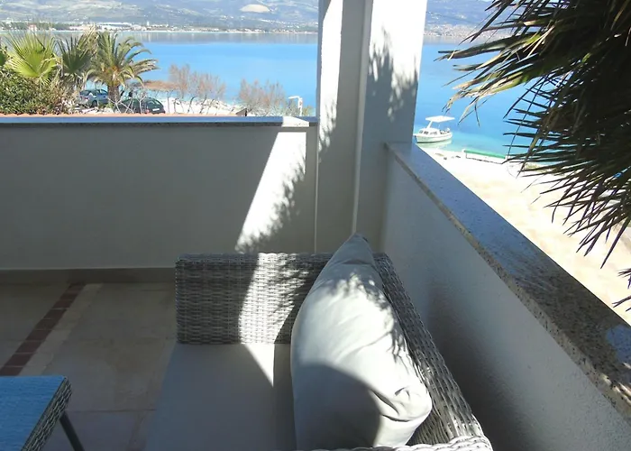 Anita Mit Grossem Balkon Und Meerblick By Interhome Lejlighed *