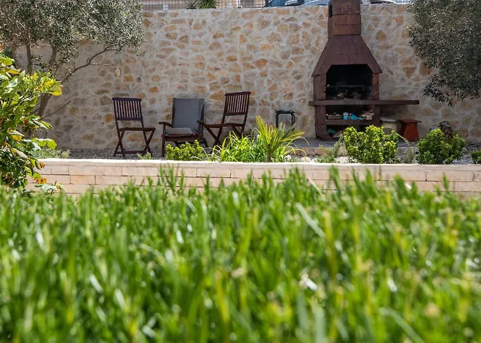 Anita Mit Grossem Balkon Und Meerblick By Interhome Lejlighed Trogir