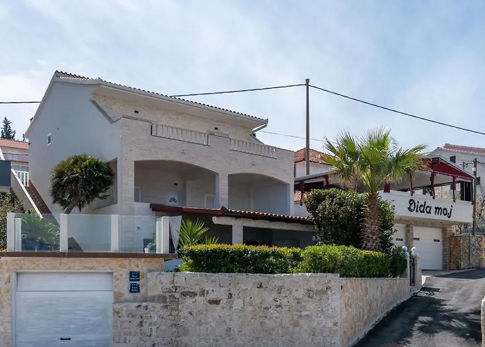 Anita Mit Grossem Balkon Und Meerblick By Interhome Trogir