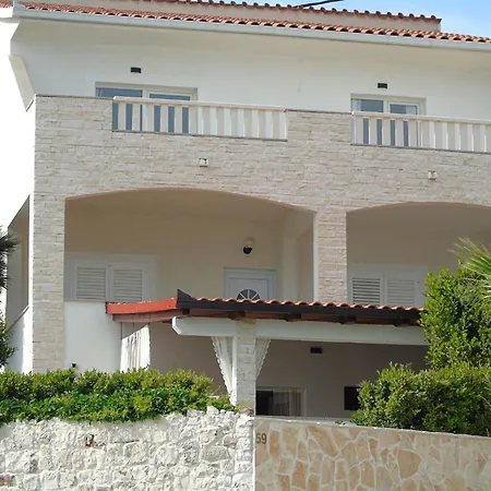 Anita Mit Grossem Balkon Und Meerblick By Interhome Apartment *