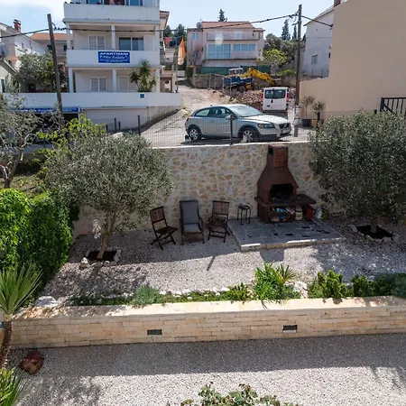 Anita Mit Grossem Balkon Und Meerblick By Interhome * Trogir