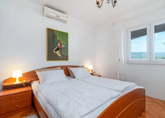 Apartment Anita Mit Grossem Balkon Und Meerblick By Interhome *