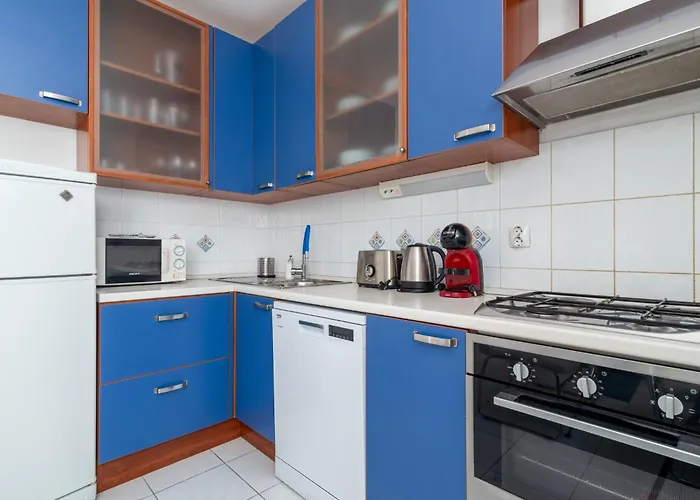 Anita Mit Grossem Balkon Und Meerblick By Interhome Apartment *