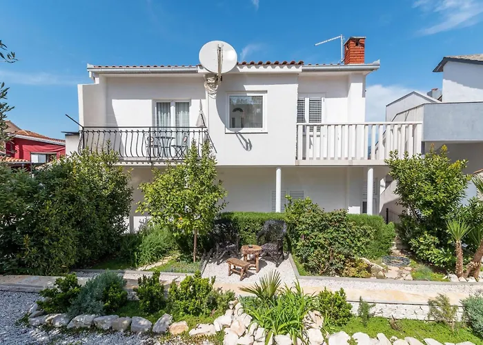 Anita Mit Grossem Balkon Und Meerblick By Interhome Apartment