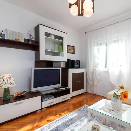 Anita Mit Grossem Balkon Und Meerblick By Interhome Apartamento *